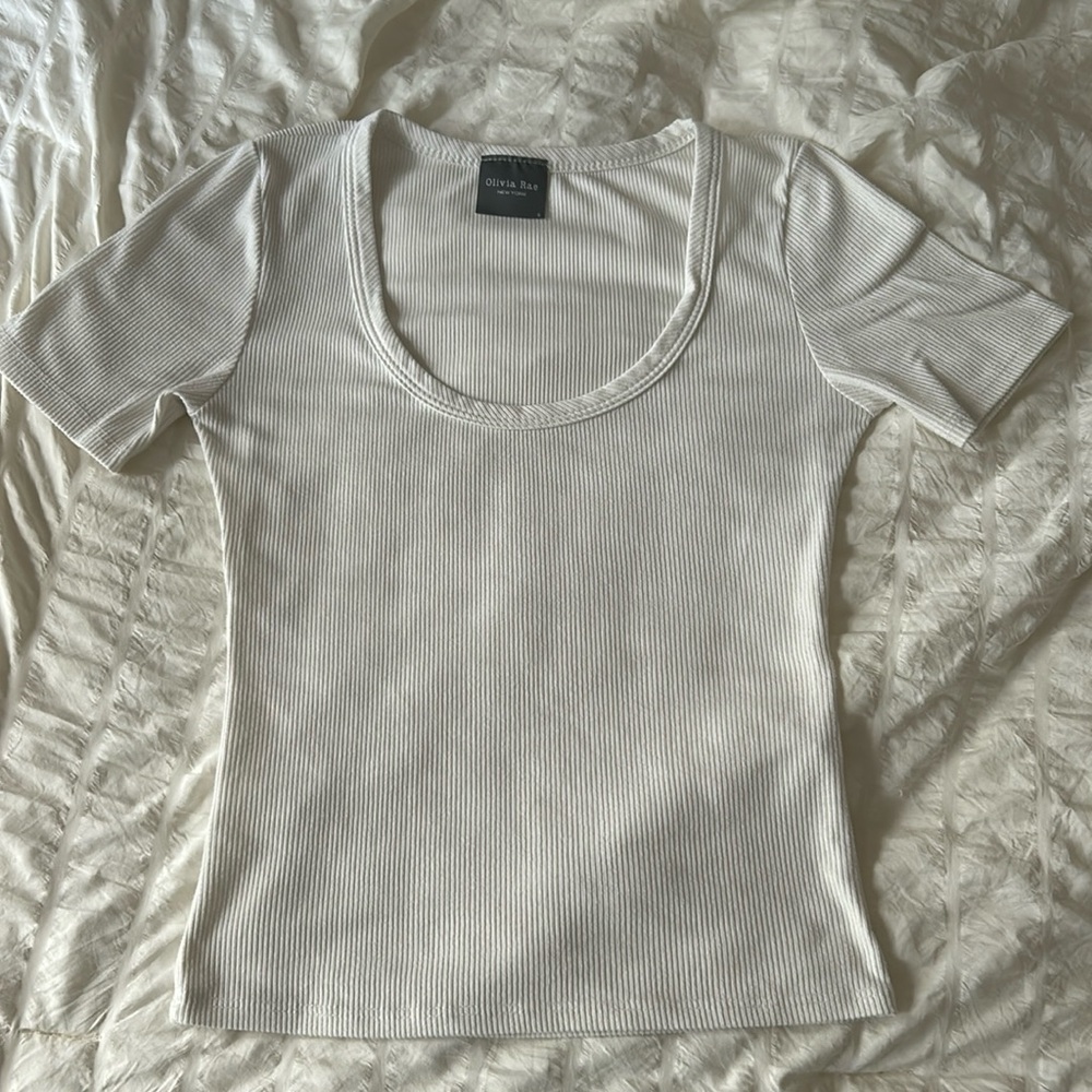 white tee, from Olivia Rae, size S